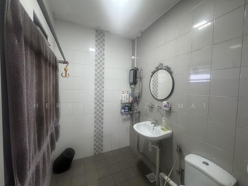 For Sale - 287 Yishun Avenue 6