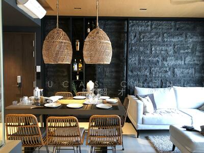 For Sale - The Visionaire