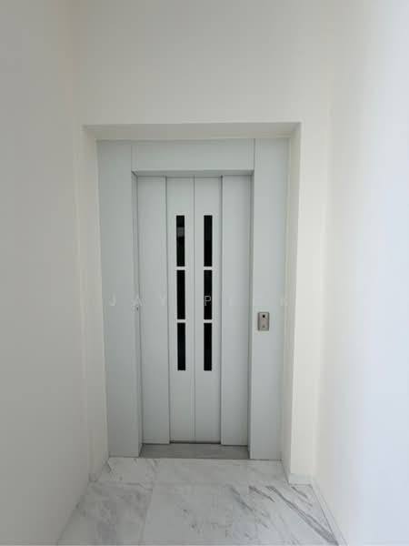 For Rent - UPPER EAST COAST ROAD