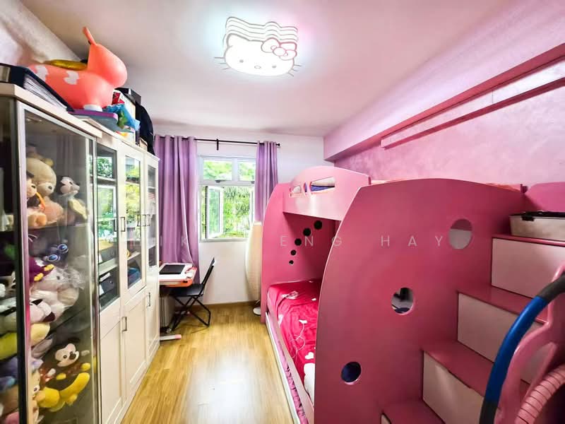 805C Keat Hong Close HDB Flat For Sale at S$ 570,000 | PropertyGuru Singapore - Bedroom