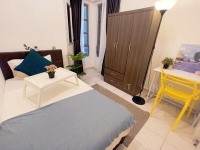 For Rent - The Riverside Piazza