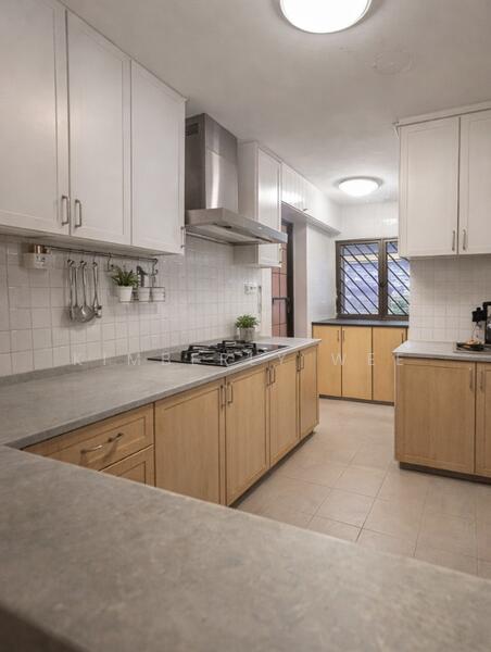 For Sale - 889 Tampines Street 81