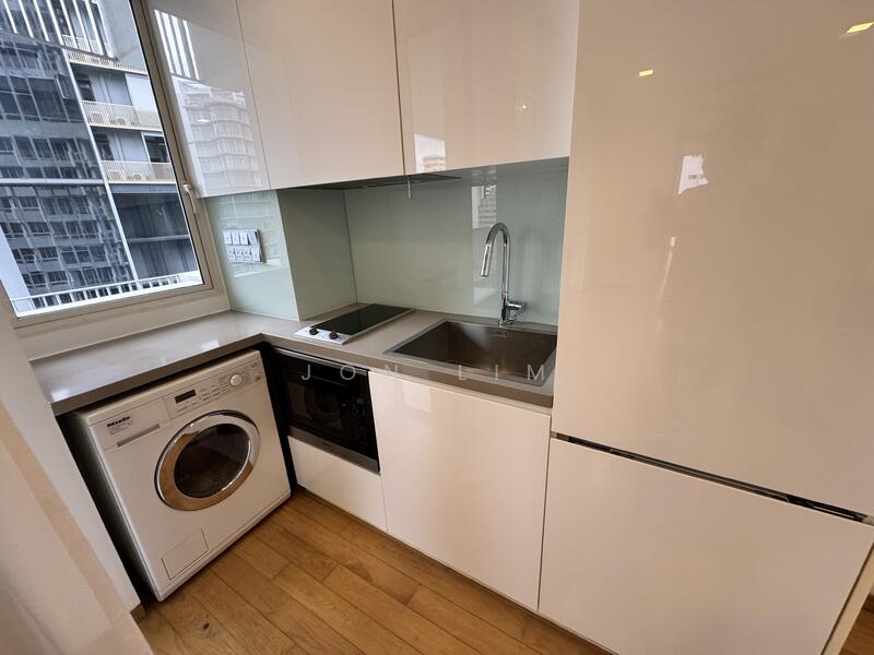 The Peak @ Cairnhill II, 61 Cairnhill Circle, 2 Bedrooms, 829 sqft, Condominium For Rent, by Jon Lim, 60210001 - Kitchen - PropertyGuru.com.sg