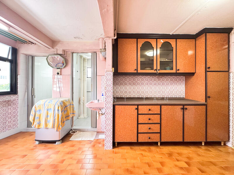 Kitchen, Toilet & Bathroom 