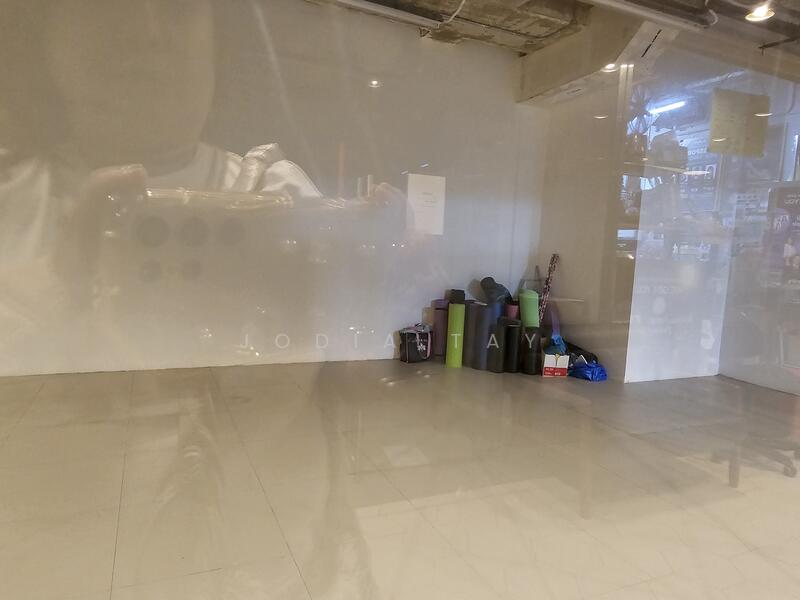 Hong Leong Building, 16 Raffles Quay, 355 sqft, Mall Shop For Rent, by Jodia Tay, 60210446 - CommercialGuru.com.sg