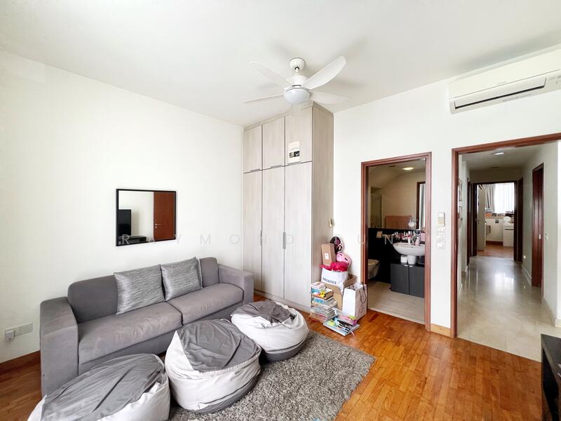 Junior Master (Bedroom 3)