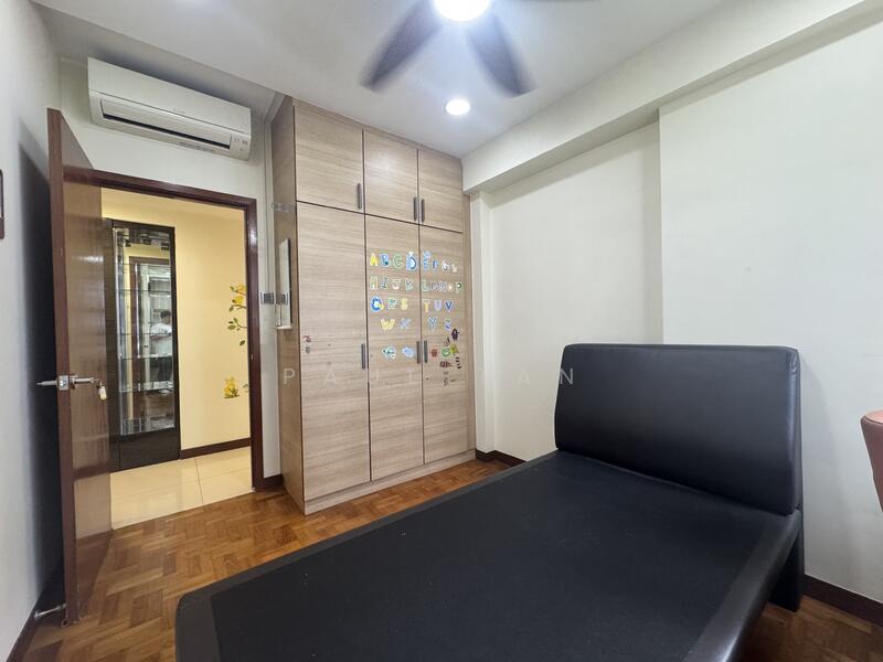 La Casa, 68 Woodlands Drive 16, 3 Bedrooms, 1,119 sqft, Condominium For Rent, by Paul Tan, 60210518 - PropertyGuru.com.sg