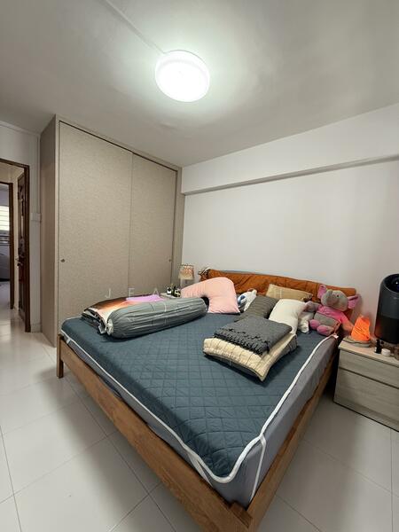 For Sale - 709 Yishun Avenue 5