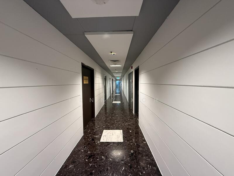 International Plaza, 10 Anson Road, 474 sqft, Office For Sale, by Kenny Koh, 60210567 - Hallway - CommercialGuru.com.sg