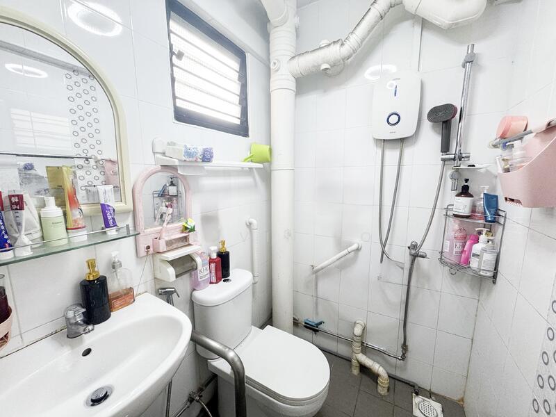 For Sale - 247 Jurong East Street 24