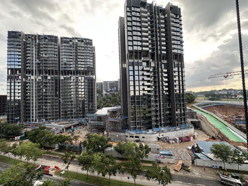 Lentor Modern, Lentor Central, Mandai / Upper Thomson, 2 Bedrooms, 678 sqft, Condominium For Sale, by Lizzy Zhou, 60210667 - PropertyGuru.com.sg