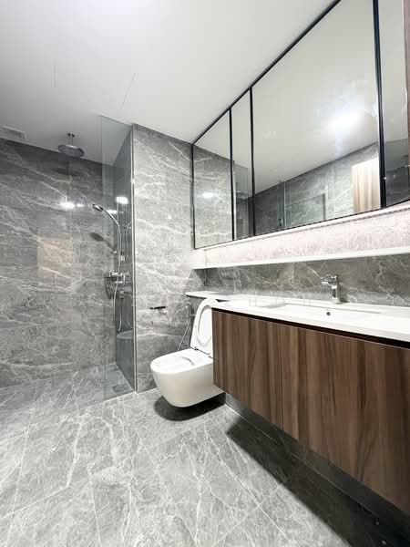 Lentor Modern, Lentor Central, Mandai / Upper Thomson, 2 Bedrooms, 678 sqft, Condominium For Sale, by Lizzy Zhou, 60210667 - Bathroom - PropertyGuru.com.sg