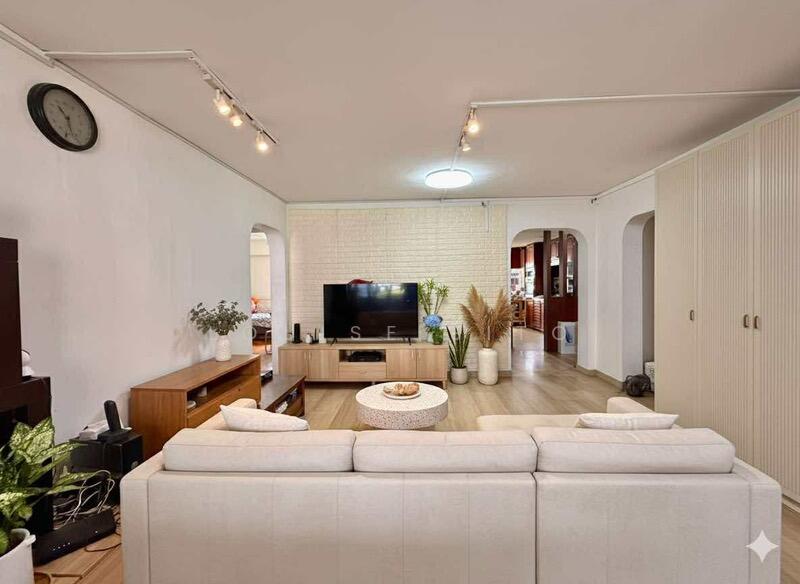 5 Delta Avenue, 5 Delta Avenue, 3 Bedrooms, 979 sqft, HDB Flat For Sale, by Louise Sito, 60210723 - Post renovation render - living room - PropertyGuru.com.sg