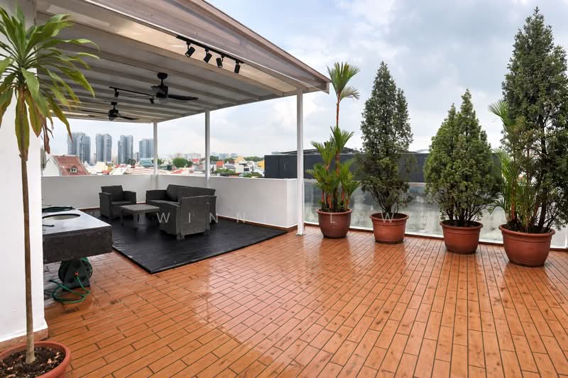 Robey Crescent Semi-Detached House For Sale at S$ 6,499,000 | PropertyGuru Singapore - Exterior