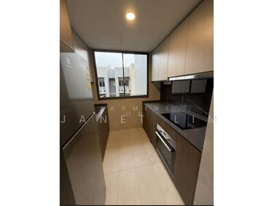 For Rent - The Watergardens at Canberra