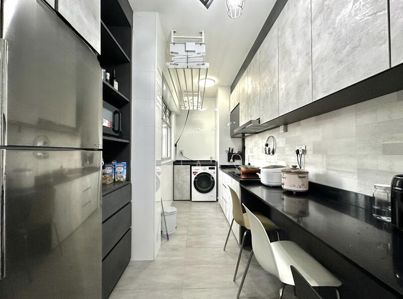 For Sale - 353B Anchorvale Lane