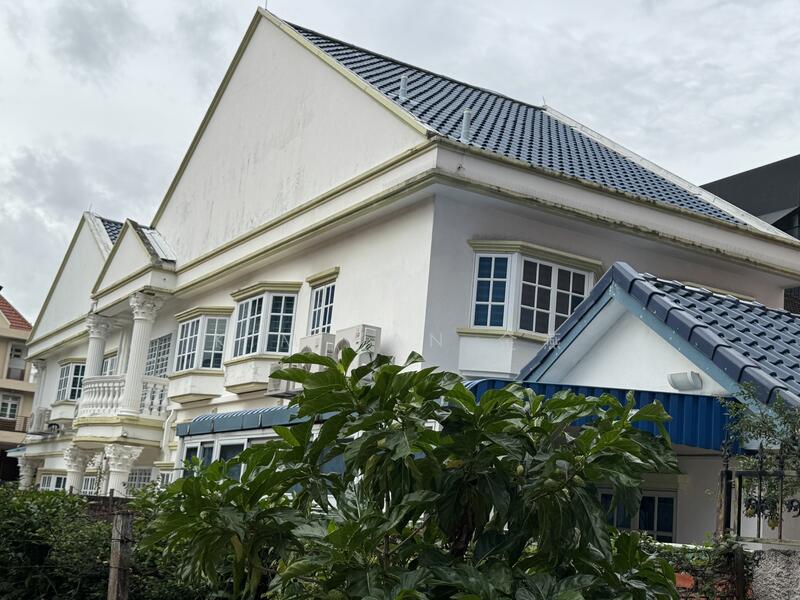 For Sale - Classical Semi-D, possible to rebuild into bungalow