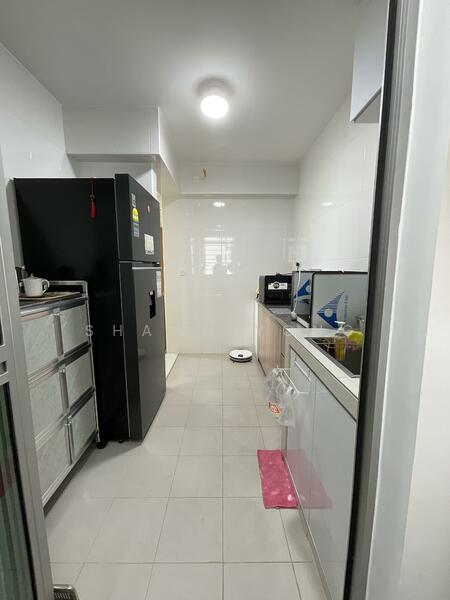 For Rent - 96B Henderson Road