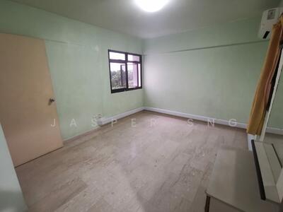 For Rent - 588A Montreal Drive