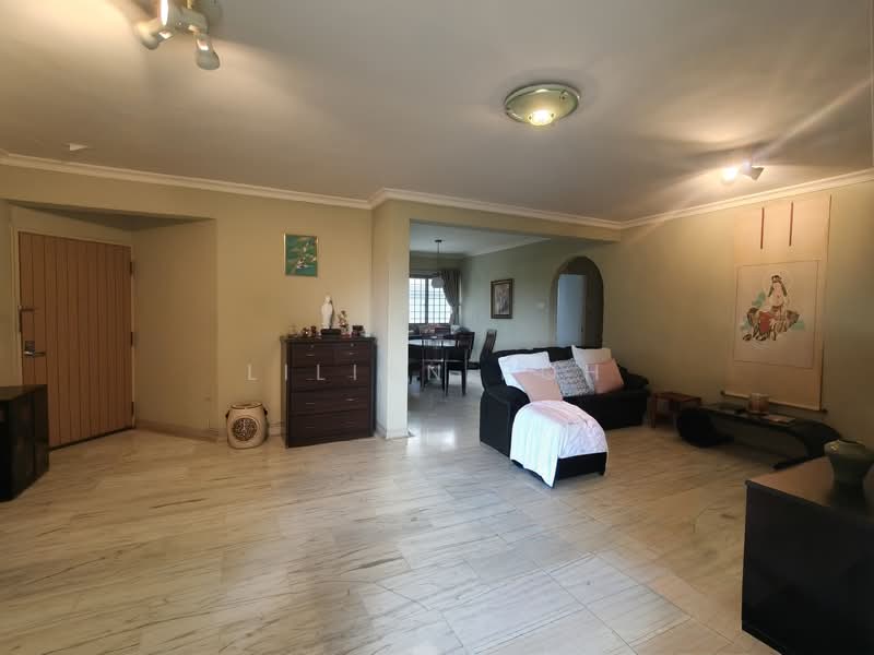 Braddell View Apartment For Sale at S$ 1,660,000 | PropertyGuru Singapore - Spacious Living Room