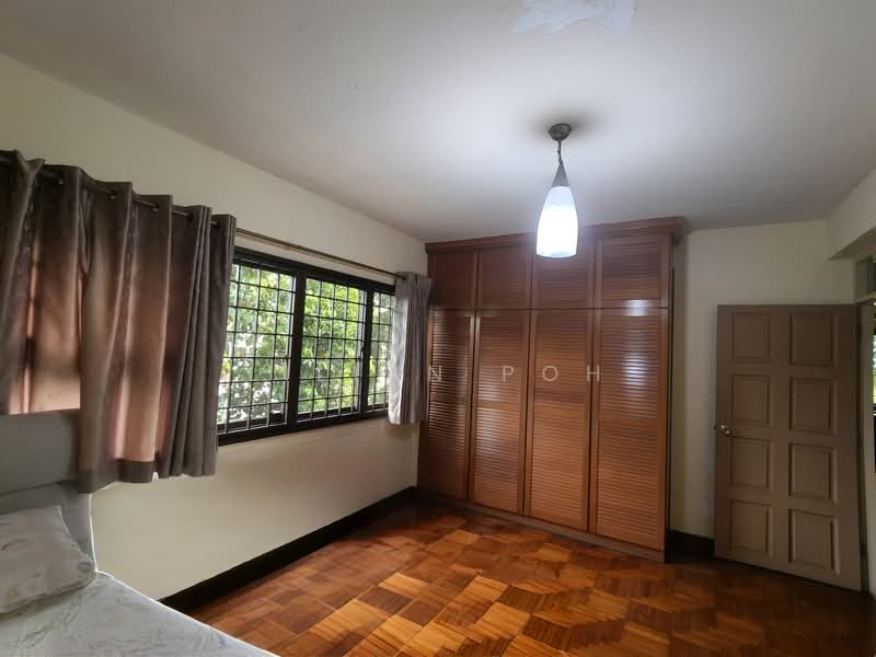 Braddell View Apartment For Sale at S$ 1,660,000 | PropertyGuru Singapore - Master Bedroom