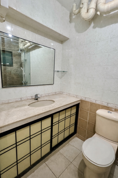 201D Compassvale Drive HDB Flat For Sale at S$ 689,999 | PropertyGuru Singapore - Bathroom