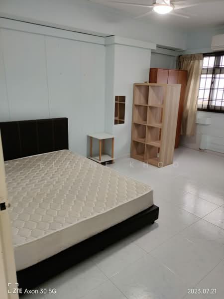 427 Clementi Avenue 3, 427 Clementi Avenue 3, 2 Bedrooms, 725 sqft, HDB Flat For Rent, by Elaine Khoo, 60211316 - Bedroom - PropertyGuru.com.sg