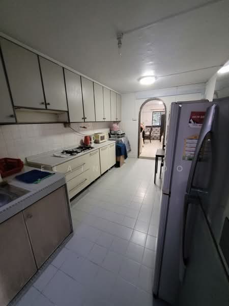 427 Clementi Avenue 3, 427 Clementi Avenue 3, 2 Bedrooms, 725 sqft, HDB Flat For Rent, by Elaine Khoo, 60211316 - Kitchen - PropertyGuru.com.sg