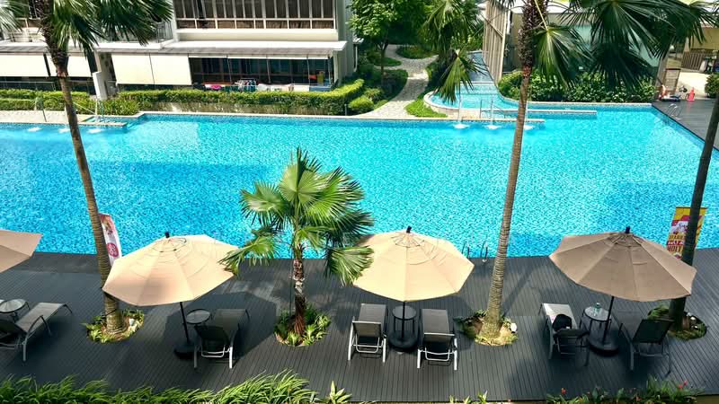 Waterfront Gold, 733 Bedok Reservoir Road, 2 Bedrooms, 872 sqft, Condominium For Rent, by Serene Chua, 60211464 - Pool - PropertyGuru.com.sg