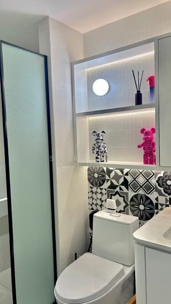 Waterfront Gold, 733 Bedok Reservoir Road, 2 Bedrooms, 872 sqft, Condominium For Rent, by Serene Chua, 60211464 - PropertyGuru.com.sg