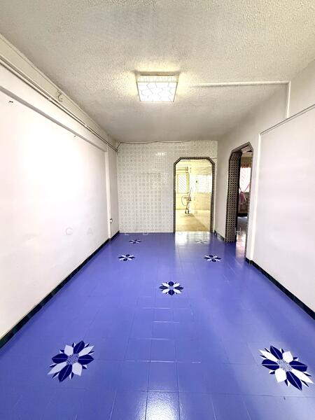 For Sale - 558 Ang Mo Kio Avenue 10