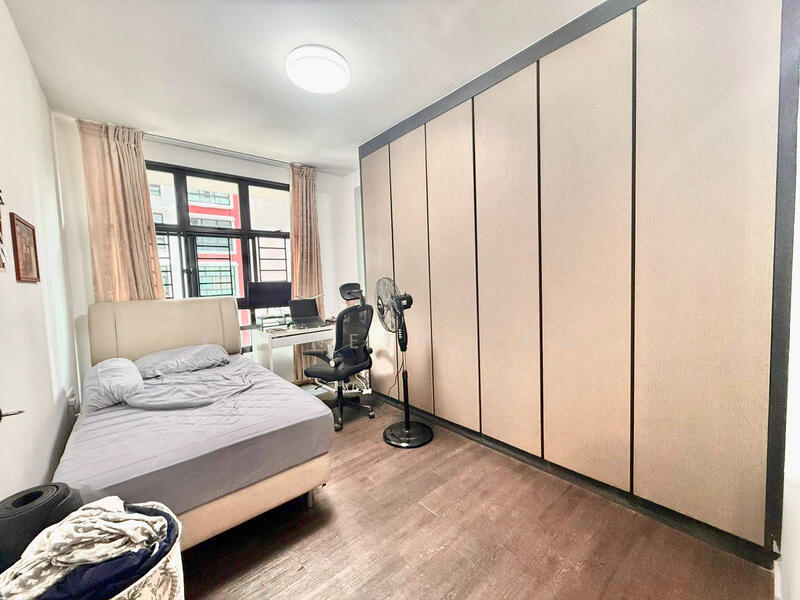 2B Geylang Serai HDB Flat For Sale at S$ 900,000 | PropertyGuru Singapore