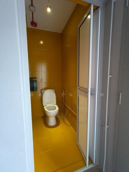 East Coast Road, , 1,604 sqft, Shop / Shophouse For Rent, by Charlene Aw, 60211611 - Bathroom - CommercialGuru.com.sg