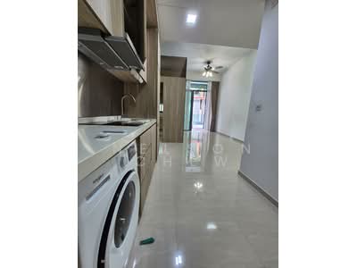 For Rent - Flora View