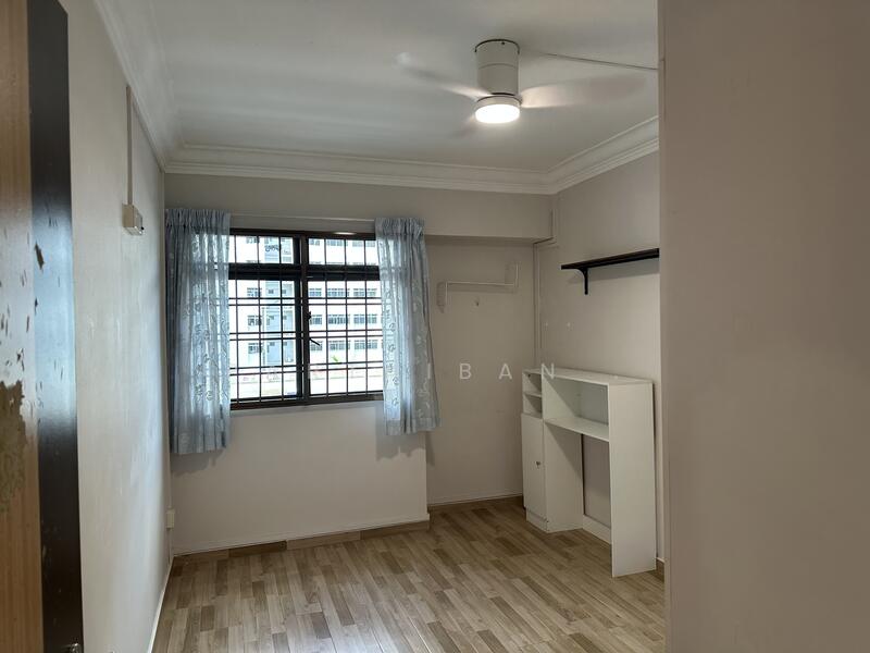 For Sale - 476 Sembawang Drive