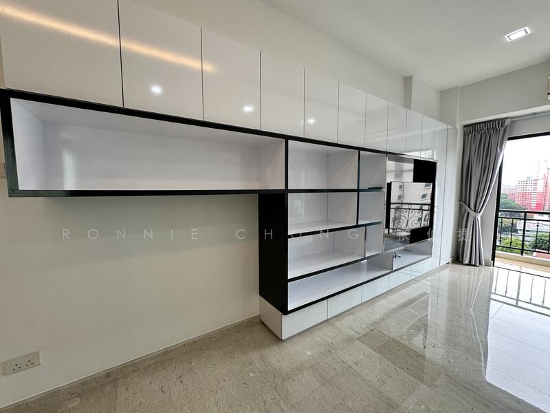 Very comprehensive living cabinet