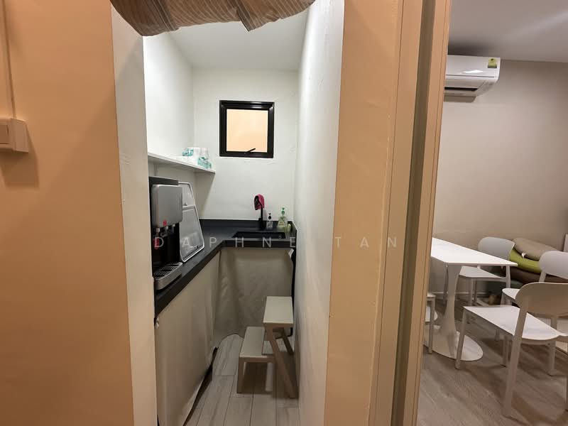 Upper Thomson Road Shop Houses, Upper Thomson Road, 1,200 sqft, Shop / Shophouse For Rent, by Daphne Tan, 60211786 - Pantry - CommercialGuru.com.sg