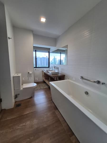 Townhouse Apartments Condominium For Sale at S$ 3,200,000 | PropertyGuru Singapore