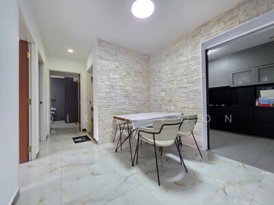 For Sale - 783A Woodlands Rise