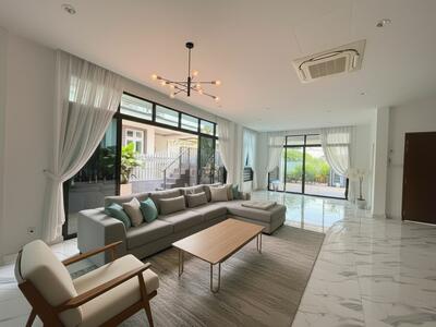 For Sale - Chartwell Drive