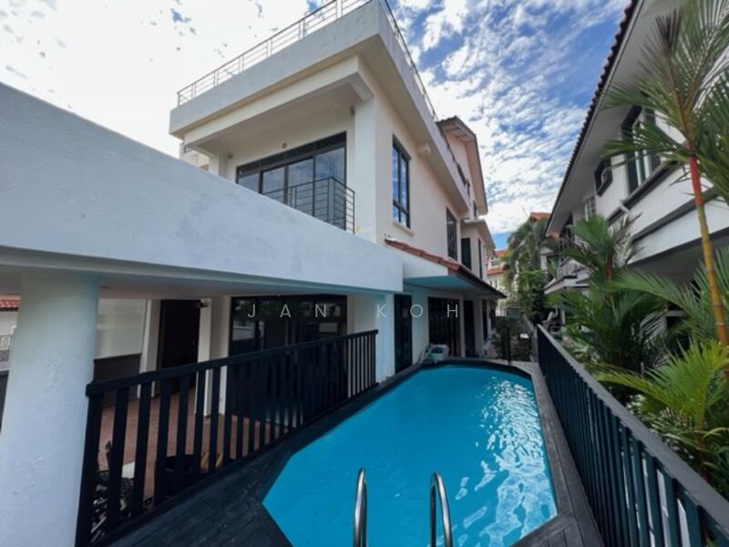 Chartwell Drive Semi-Detached House For Sale at S$ 8,000,000 | PropertyGuru Singapore - Pool