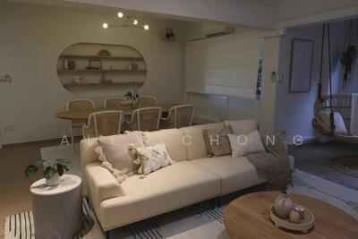 For Sale - 889 Tampines Street 81