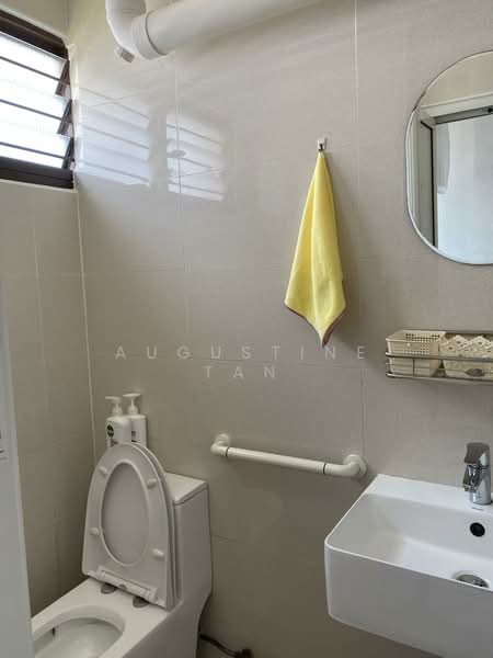 736 Jurong West Street 75, 736 Jurong West Street 75, Room Rental, 200 sqft, HDB Flat For Rent, by Augustine Tan, 60212029 - Bathroom - PropertyGuru.com.sg