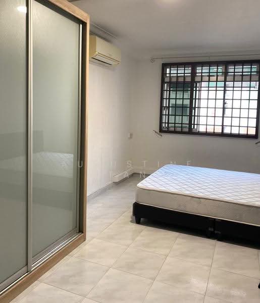 736 Jurong West Street 75, 736 Jurong West Street 75, Boon Lay / Jurong / Tuas, Room Rental, 200 sqft, HDB Flat For Rent, by Augustine Tan, 60212029 - Bedroom - PropertyGuru.com.sg