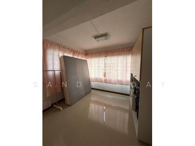 For Rent - 402 Jurong West Street 42