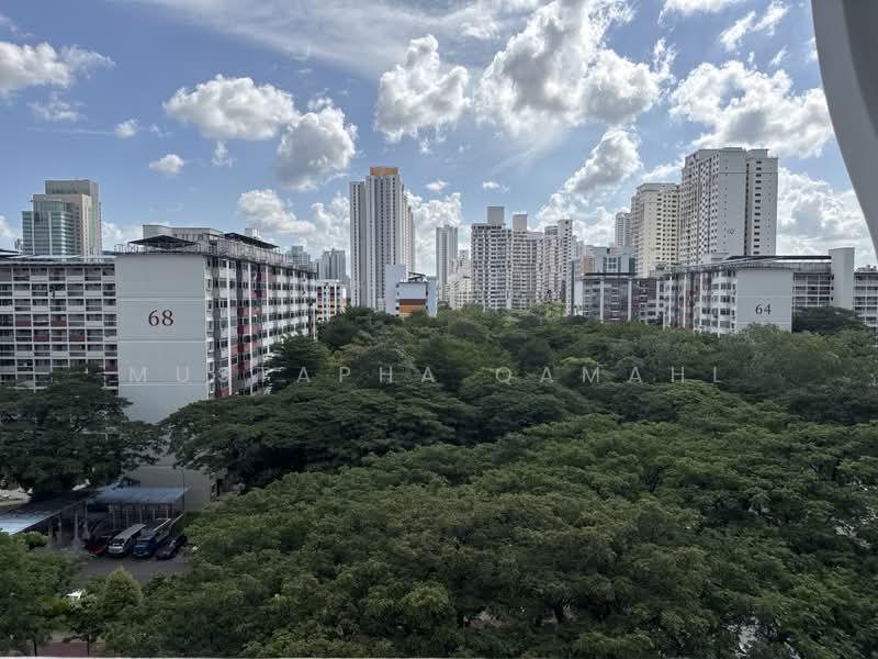 34 Lorong 5 Toa Payoh, 34 Lorong 5 Toa Payoh, 2 Bedrooms, 721 sqft, HDB Flat For Sale, by Mustapha Qamahl, 60212177 - Living room view  - PropertyGuru.com.sg
