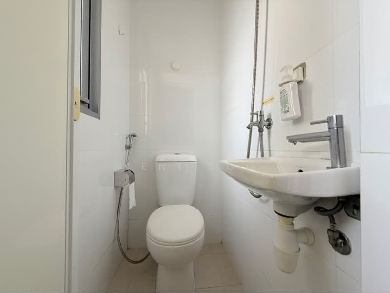 RiverTrees Residences, 29 Fernvale Close, 3 Bedrooms, 1,119 sqft, Condominium For Sale, by Kent Soo, 60212179 - WC @ Kitchen - PropertyGuru.com.sg