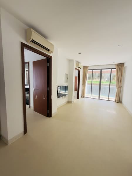 Alexis, 356 Alexandra Road, 1 Bedroom, 764 sqft, Condominium For Sale, by Judy Tan, 60212443 - Living Room - PropertyGuru.com.sg