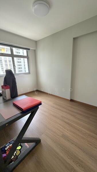 409D Northshore Drive HDB Flat For Sale at S$ 700,000 | PropertyGuru Singapore - Interior