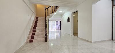 For Sale - 611 Yishun Street 61